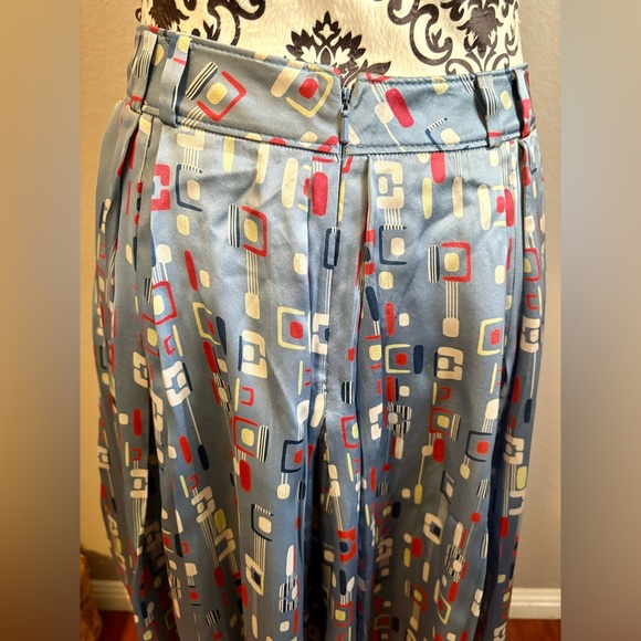 VERA WANG LAVENDER LABEL Silk Pleated Skirt - Picture 3 of 9